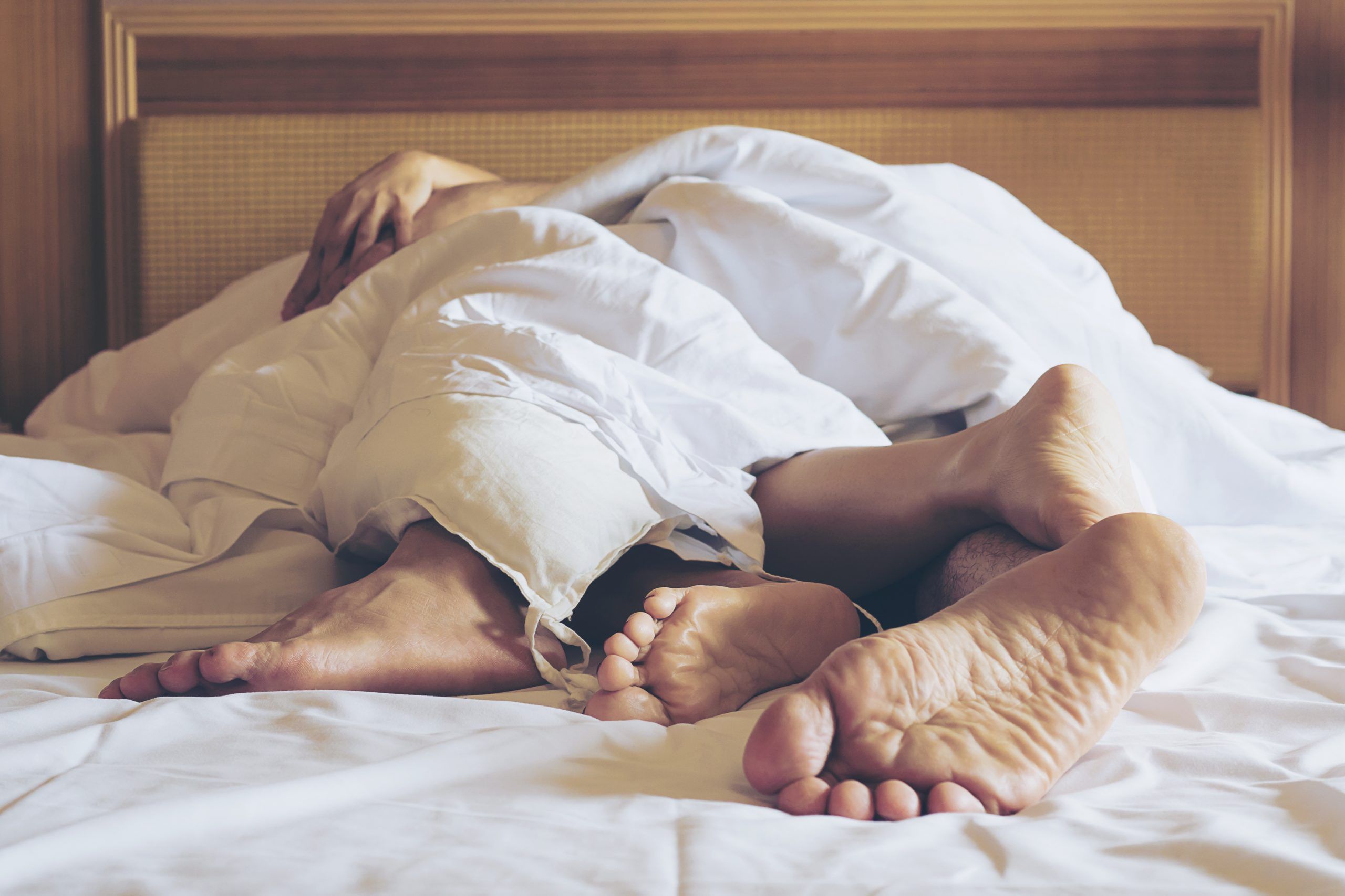 Pareja en la cama